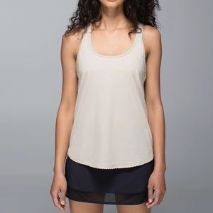 EUC - Lululemon 105F Singlet